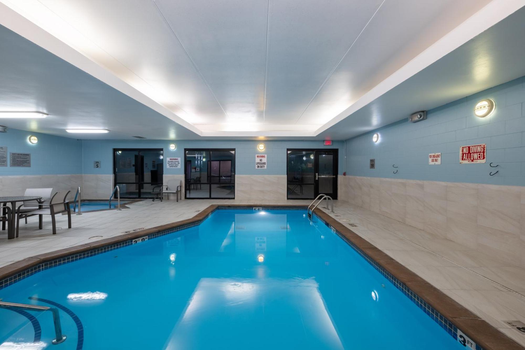 Holiday Inn Express Rochester South - Mayo Area By Ihg Exteriér fotografie